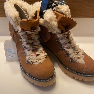 Time and Tru brand new viral combat boots